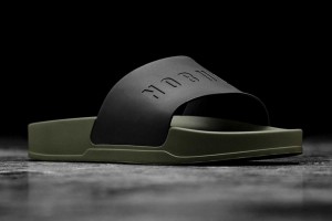 Black Ivy Nobull Slide | 913MEVCTO