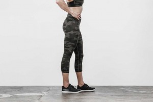 Carbon Camo Nobull High-Rise Crop (Plush Heather) | 418KLMOIE