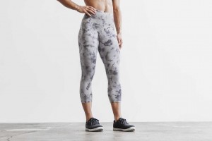 Cloud / Black Tie-Dye Nobull High-Rise Crop (Tie-Dye) | 803UHOSNC