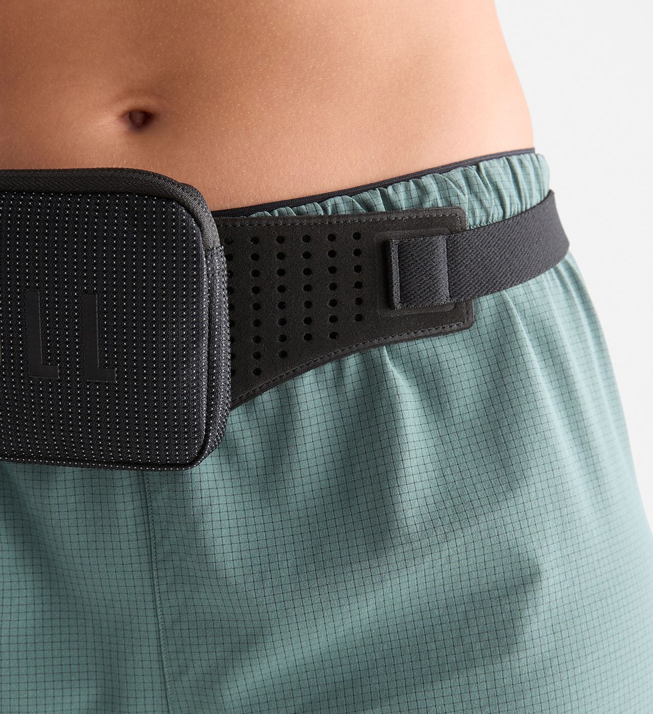 Black Nobull Reflective Running Belt | UVIZM8473