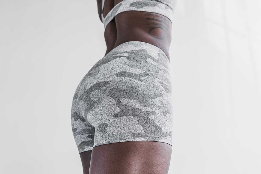 White Camo Nobull Mid-Rise Short 2 inches (Plush Heather) | 640YTJVCF