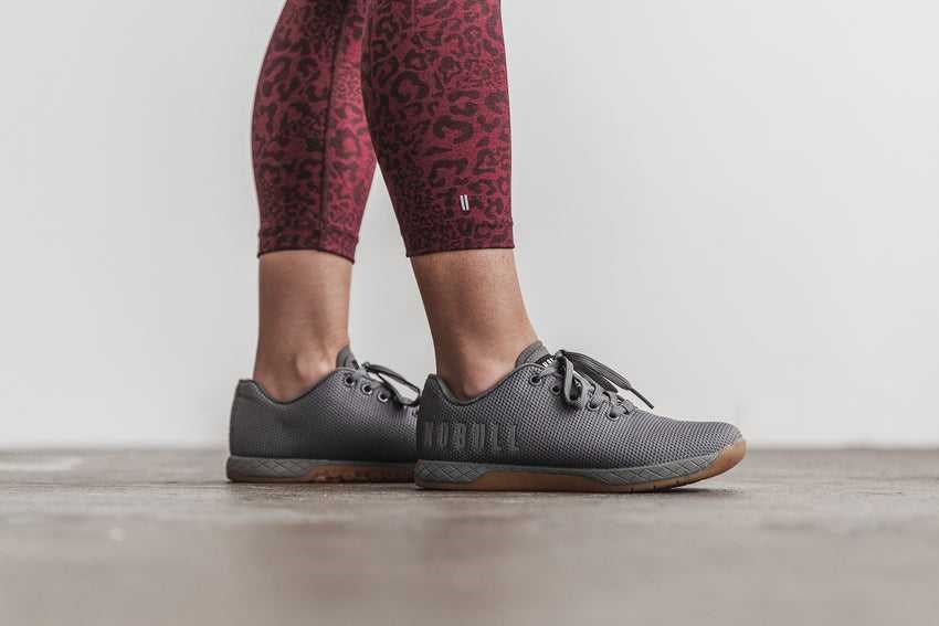 Wine Leopard Nobull Mid-Rise Crop (Plush Heather) | 213KZRYGD